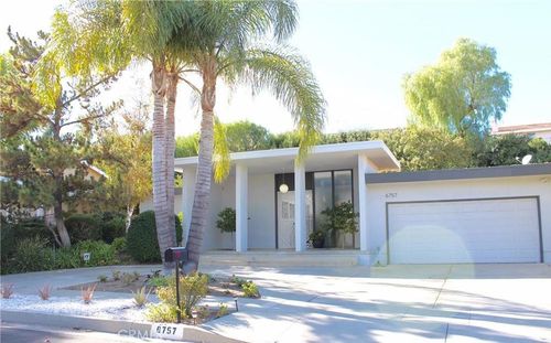 6757 Daryn, West Hills, CA, 91307 | Card Image