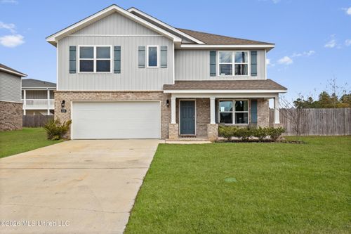 8588 Palmetto Dr, Ocean Springs, MS, 39564-7636 | Card Image