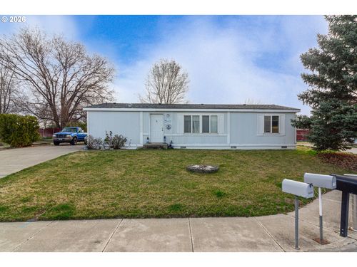 1375 Sw 15th St, Hermiston, OR, 97838 | Card Image
