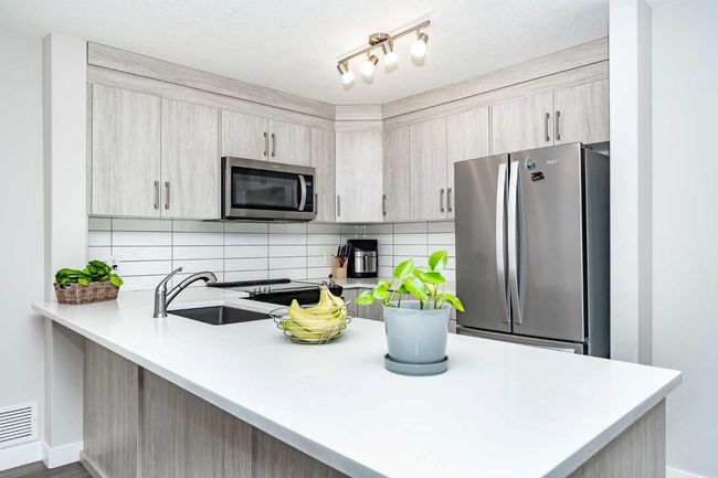 2104 - 6118 80 Ave Ne, Condo with 2 bedrooms, 2 bathrooms and 1 parking in Calgary AB | Image 12