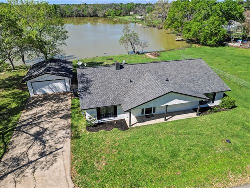 203 E Marietta Street, Madisonville, TX, 77864 | Card Image
