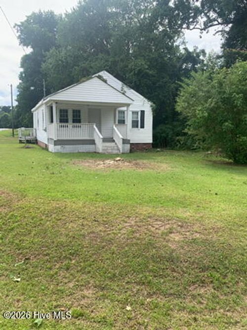 22 Warren Chapel Church Rd, Chocowinity, NC, 27817-8242 | Card Image