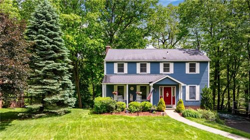 1157 Woodhill Dr, Gibsonia, PA, 15044-9231 | Card Image