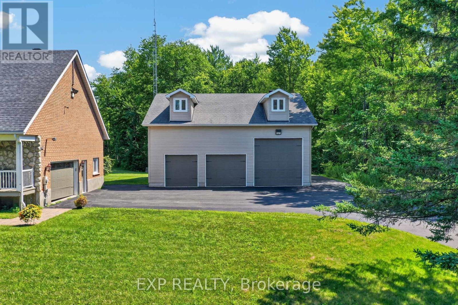Residential in Clarence-Rockland 3