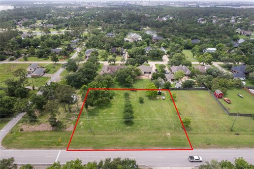 3322 Highway 146 S, Shoreacres, TX, 77571-7410 | Card Image