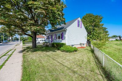 248 Vine St, House other with 3 bedrooms, 2 bathrooms and 2 parking in Saint Catharines ON | Image 3