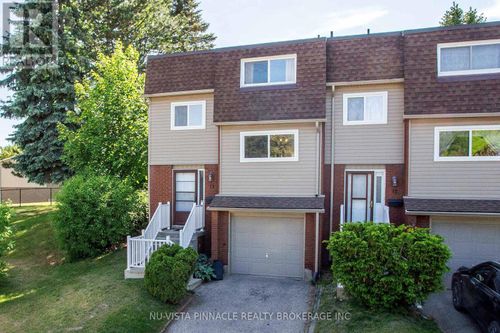 13-285 Bluevale St N, Waterloo, ON, N2J4L8 | Card Image