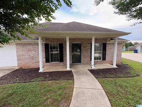 134 Horseshoe Cir, Alabaster, AL, 35007-8558 | Card Image
