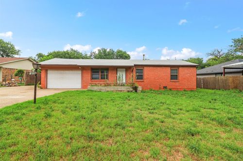 2116 Andover St, Fort Worth, TX, 76114-1848 | Card Image