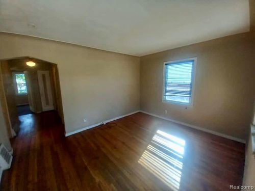 19758 Prairie St, Detroit, MI, 48221-1730 | Card Image