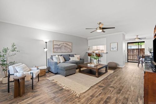 apt-17-625 S Fig St, Escondido, CA, 92025-4442 | Card Image