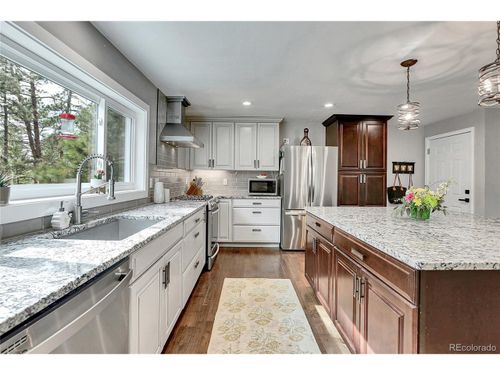 4574 Picutis Rd, Indian Hills, CO, 80454-5122 | Card Image