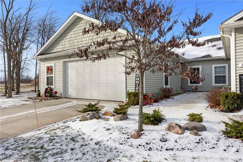 302 Deer Crossing, Elyria, OH, 44035 | Card Image