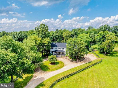11748 Thomas Ave, GREAT FALLS, VA, 22066-1008 | Card Image