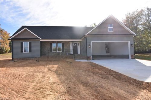 2517 Denton Rd, Thomasville, NC, 27360-6183 | Card Image
