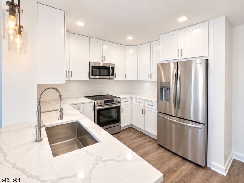 Residential Lease in Rahway City 5
