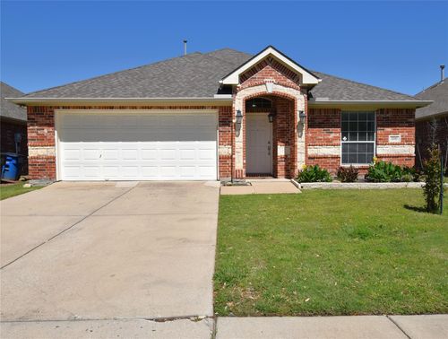 2757 Cascade Cove Dr, Little Elm, TX, 75068-7605 | Card Image