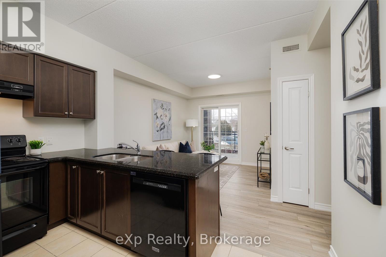 Residential in Guelph (Pineridge/Westminster Woods) 2