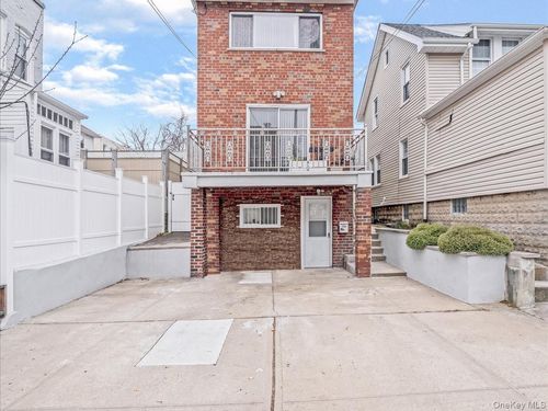 1559 Hering Ave, Bronx, NY, 10461-2003 | Card Image