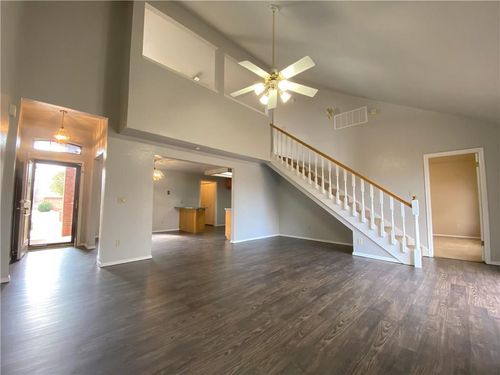 917 Nw 170th St, Edmond, OK, 73012-6829 | Card Image