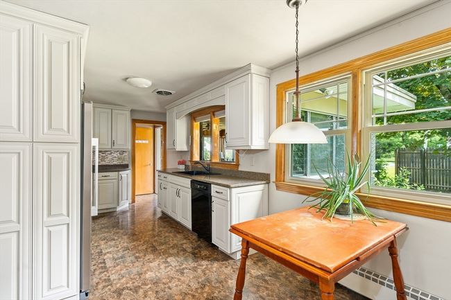 16 Sheldon Ave, House other with 3 bedrooms, 2 bathrooms and 2 parking in Easthampton MA | Image 11