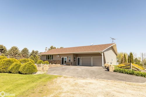 3307 140th St, Belmond, IA, 50421-7527 | Card Image