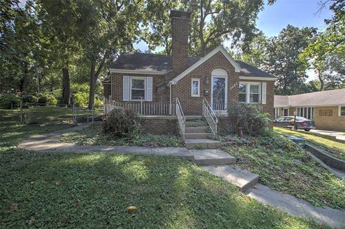 2985 Wasson Way, Decatur, IL, 62521-2339 | Card Image