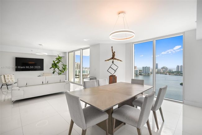 UNIT-2807 - 3301 Ne 183 Rd St, Condo with 3 bedrooms, 4 bathrooms and null parking in Aventura FL | Image 15