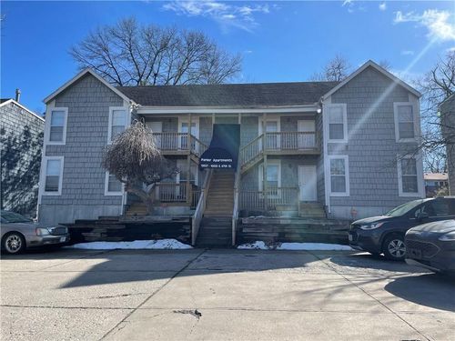 10027 E 67th St, Raytown, MO, 64133-5218 | Card Image