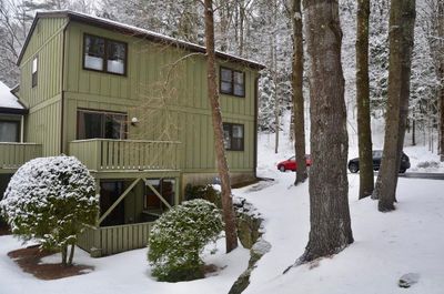 42 - 33 Pleasant Street, Condo with 3 bedrooms, 1 bathrooms and null parking in Lebanon NH | Image 1