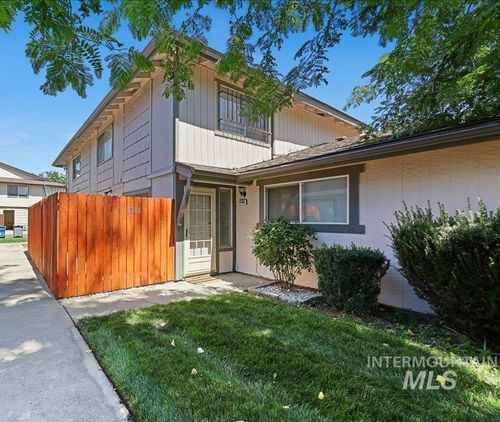 5366 W Kootenai St, Boise, ID, 83705-2611 | Card Image