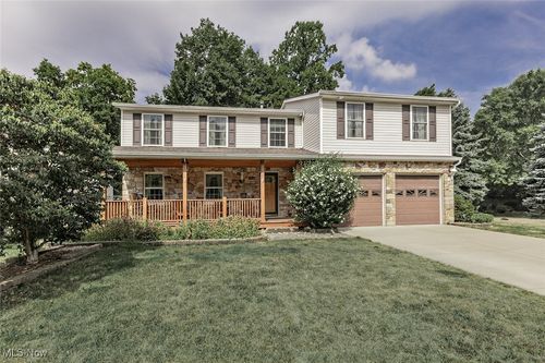 5748 Marine Pkwy, Mentor-On-The-Lake, OH, 44060-2557 | Card Image