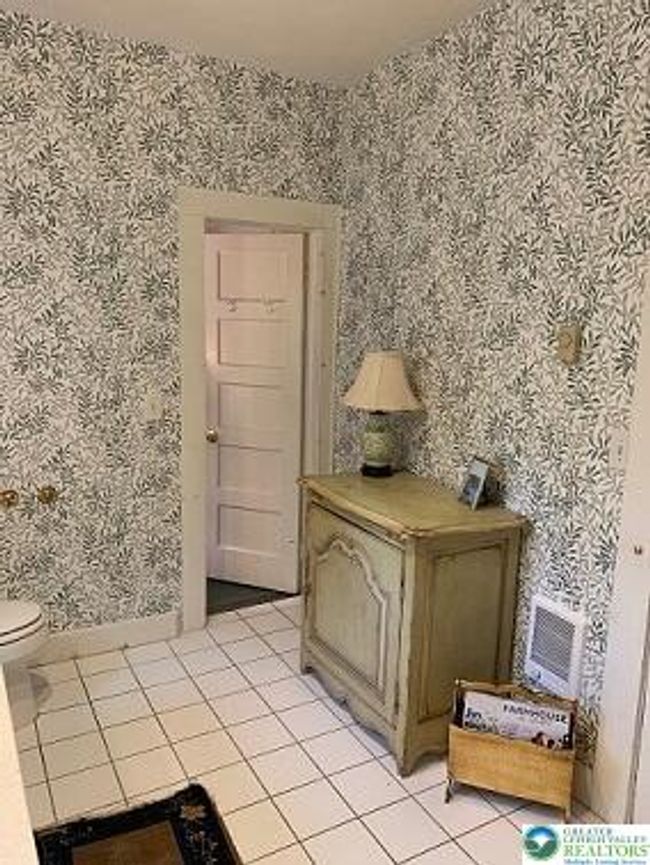 32 Shore Dr, House other with 2 bedrooms, 1 bathrooms and null parking in Tunkhannock PA | Image 19