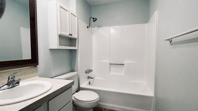B - 8813 Pineridge Dr, Home with 2 bedrooms, 1 bathrooms and 1 parking in Austin TX | Image 7