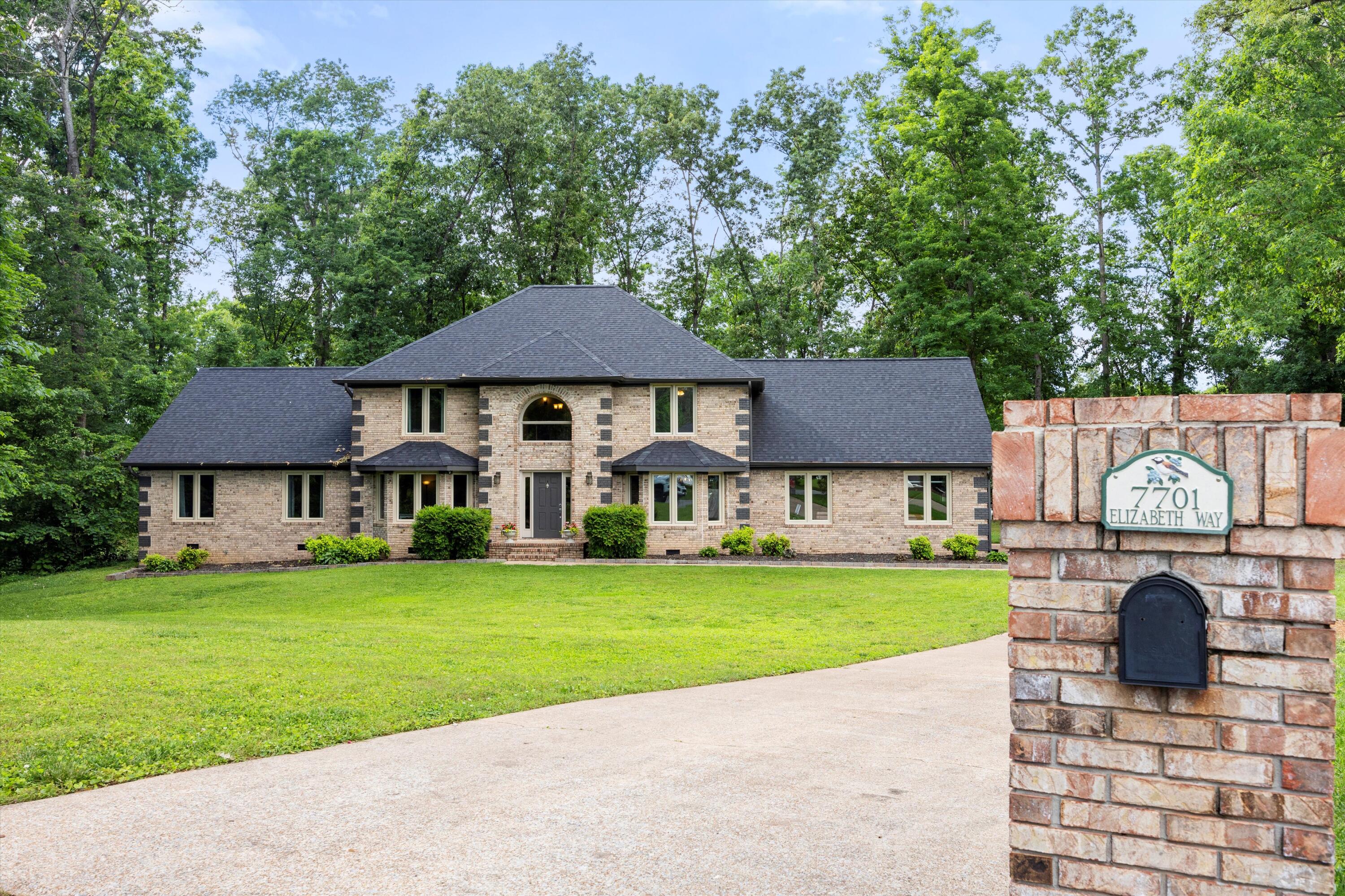 Elizabeth Way Dr, Ooltewah, TN 37363