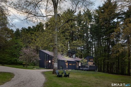 40 Canterbury Ln, Lakeville, CT, 06039-2011 | Card Image