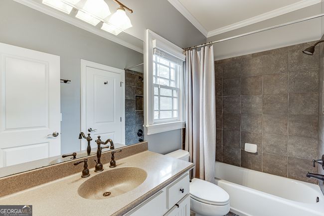 7056 Dove Point Ln, House other with 4 bedrooms, 3 bathrooms and null parking in Hoschton GA | Image 40