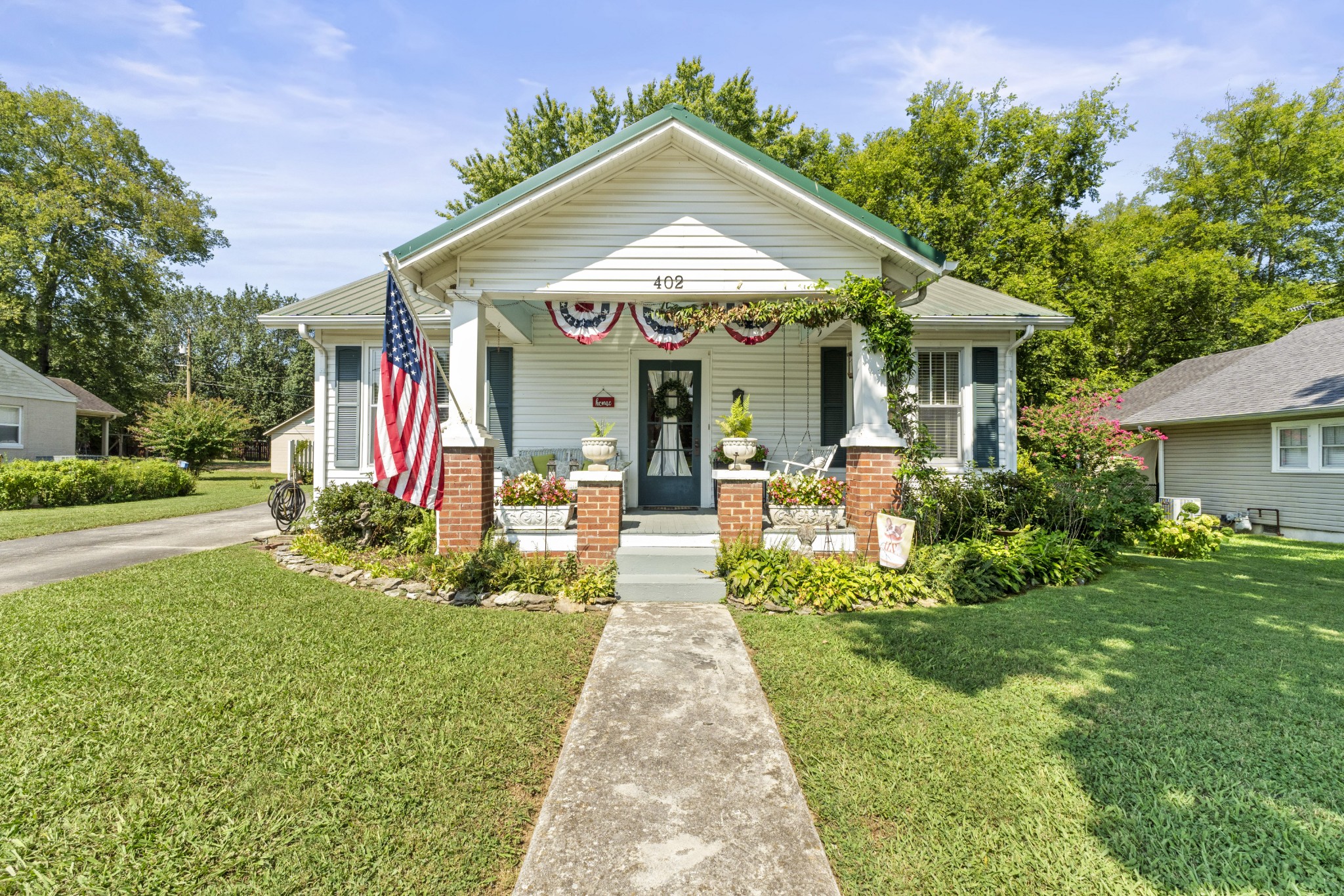 3rd Ave, Fayetteville, TN 37334