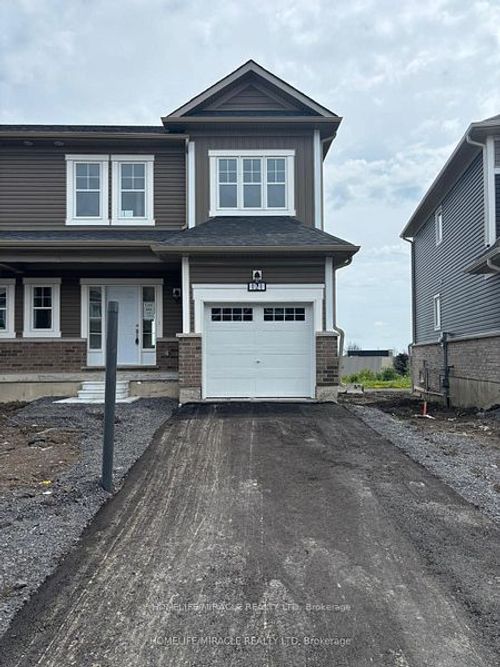 121 Gildersleeve Blvd, Bath, ON, K0H1G0 | Card Image