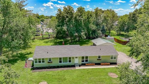 2633 E Langsford Rd, Lee's Summit, MO, 64063-3615 | Card Image