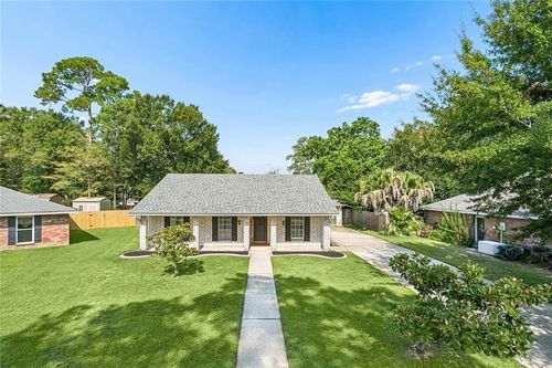 1131 Rue Bordeaux, Slidell, LA, 70458-2212 | Card Image