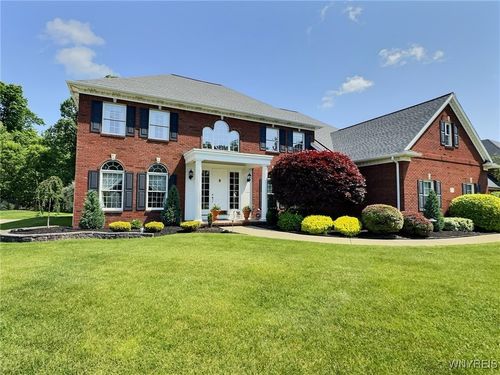 6687 Westminster Dr, East Amherst, NY, 14051-2803 | Card Image