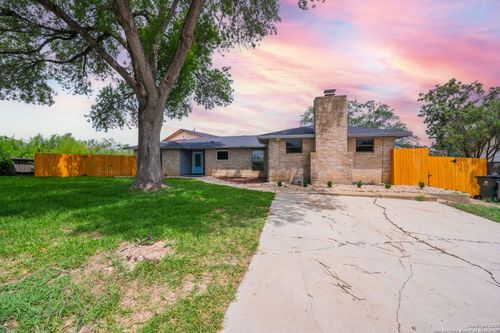 main-house-1002 River Oak, Seguin, TX, 78155 | Card Image