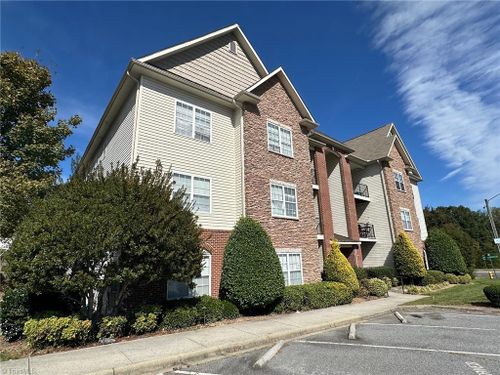 201-6801 Hanesbrook Circle, Clemmons, NC, 27012 | Card Image