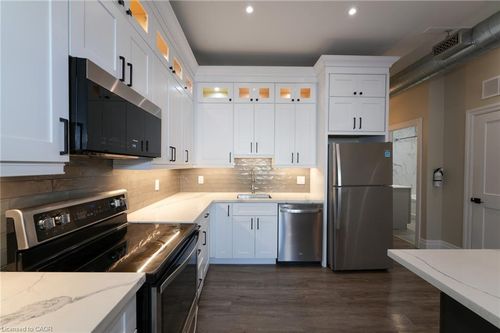 1-145 Wellington St N, Hamilton, ON, L8R1N4 | Card Image