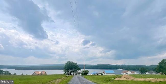 542 Hidden Acres Rd, House other with 3 bedrooms, 3 bathrooms and null parking in MOUNT STORM WV | Image 75