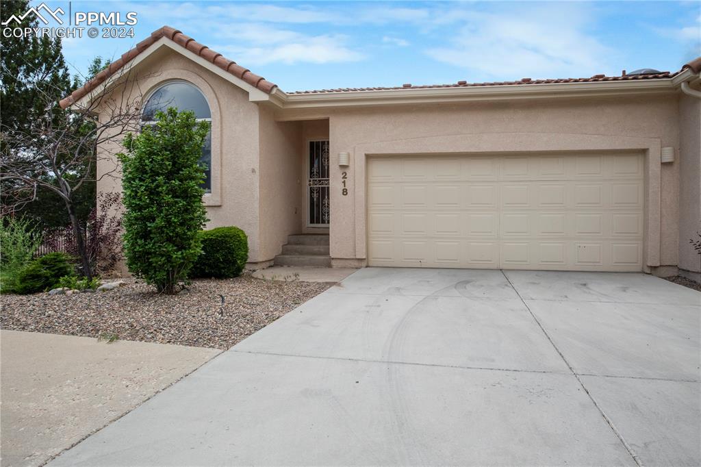 Luxury Ln, Colorado Springs, CO 80921