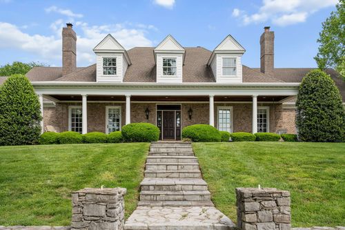 1633 Lewisburg Pike, Franklin, TN, 37064-1111 | Card Image