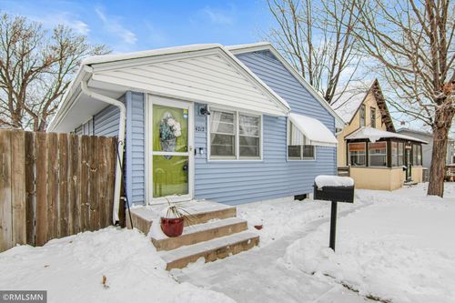 4212 6th St Ne, Columbia Heights, MN, 55421-2827 | Card Image