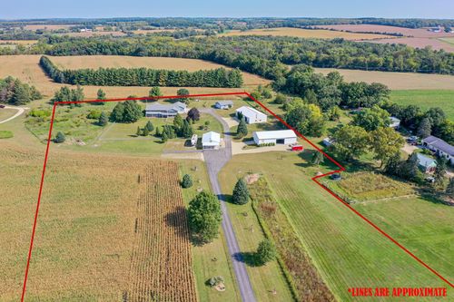 9702 W State Road 81, Beloit, WI, 53511-8171 | Card Image